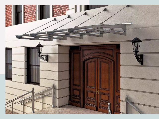 Металлические козырьки от 606 руб. в Сасово